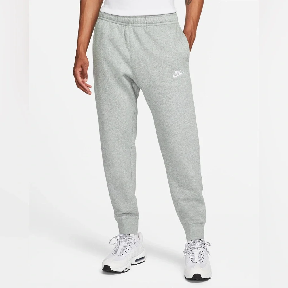 Nike Sportswear Club Fleece Joggers Gray Size Small BV2671-063